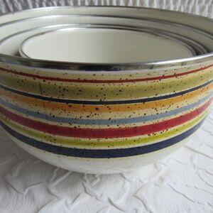 4 Vintage  Enamel Ware Round Nesting Bowls Colorful Speckle Stripe MCM Food Prep